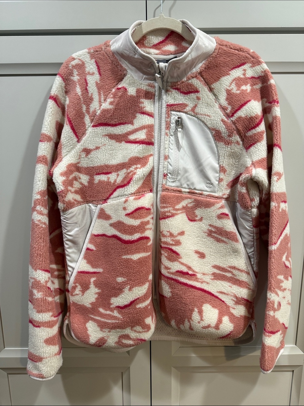 Sweaty Betty Pennine Zip-Through Sherpa Fleece Jacket Pink Peaks Camo Size Small